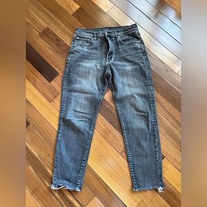 Gap girlfriend denim size 28 black frayed ankle
